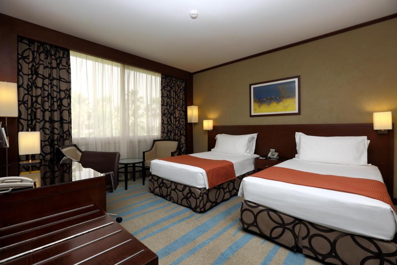 Hotel Izdihar By Ihg 4*